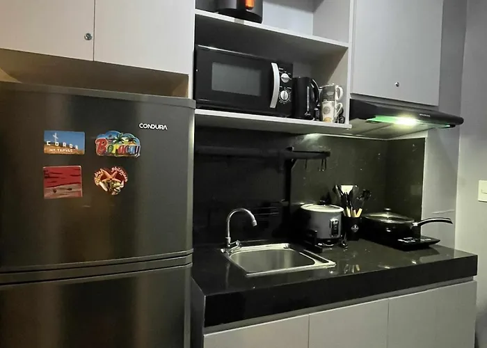 Tranquil Getaway In Quezon Apartment Manila
